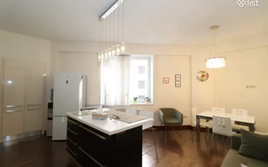 4 room apartment in a new building, Northern Avenue, 200 sq.m., 2 bathrooms, high ceilings