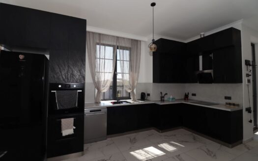 Single story house, Lusine Zaqaryan Street in Nork-Marash, 155 sq.m., 2 bathrooms, major renovation