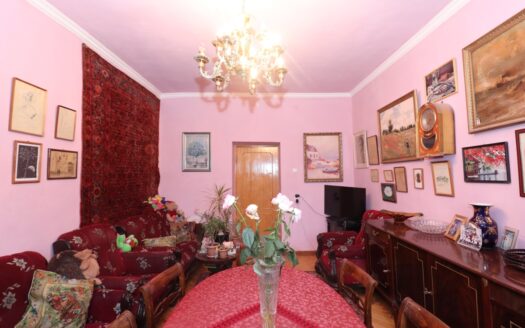 4 room apartment, Komitas Avenue, 100 sq.m., second to last floor, high ceilings, multiple balconies