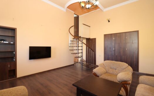 4 room apartment, Arshakuniats Avenue, 84 sq.m., second to last floor, high ceilings