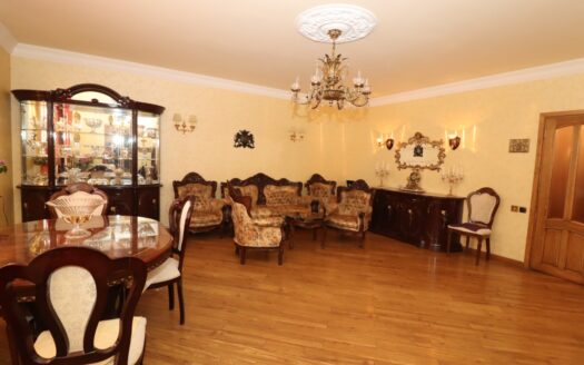 3 room apartment on Vratsakan street, 88 sq.m., major renovation, stone building
