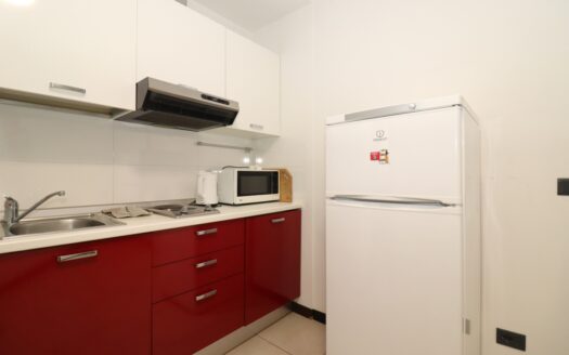 1 room apartment in a new building on Vazgen Sargsyan street, 30 sq.m., major renovation