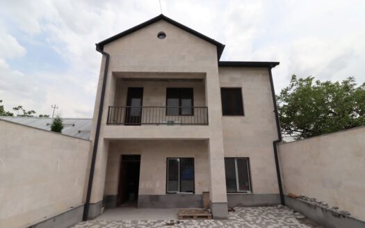 Two story house, Zakaria Sarkavag street 3rd lane in Kanaker-Zeytun, 350 sq.m.