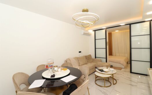1 room apartment, Arshakuniats Avenue, 37 sq.m., 1/5 floor, high ceilings, major renovation