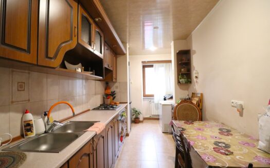 4 room apartment, Marshal Khudyakov street, 86 sq.m., major renovation