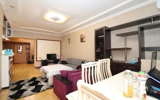 4 room apartment, Victor Hambardzumyan Street, 78 sq.m., major renovation, stone building