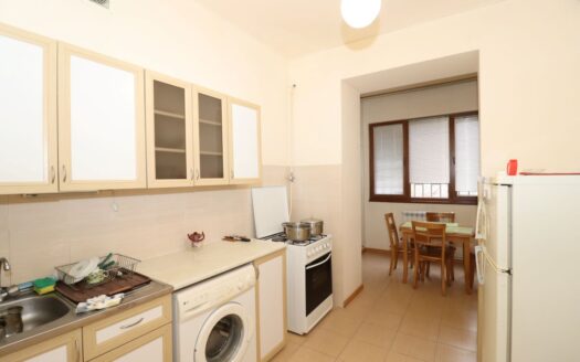 3 room apartment, Saryan street, 96 sq.m., high ceilings