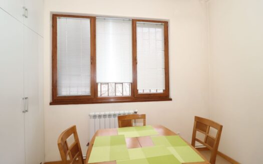 3 room apartment, Saryan street, 96 sq.m., high ceilings