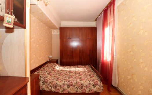 3 room apartment on Dro street, 117 sq.m., stone building