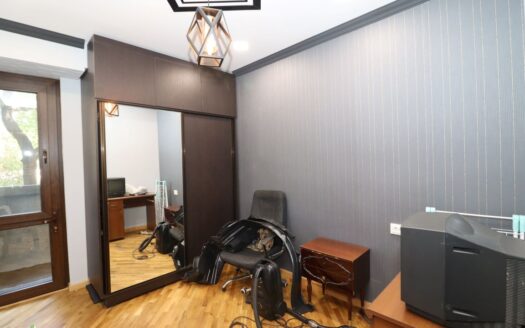 4 room apartment on Yervand Kochar street, 85 sq.m.