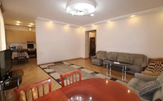 7 room apartment on Kievyan street, multiple balconies