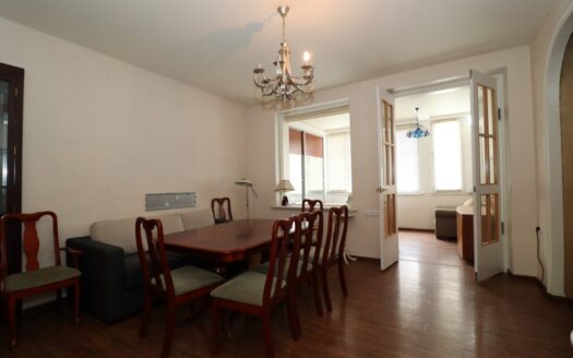3 room apartment, Mesrop Mashtots Avenue, 86 sq.m., high ceilings, euro renovation