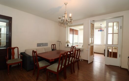 3 room apartment, Mesrop Mashtots Avenue, 86 sq.m., high ceilings, euro renovation