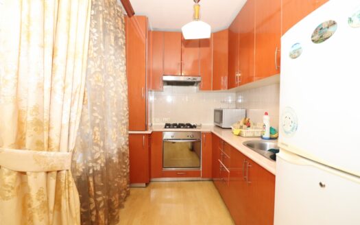 2 room apartment, Komitas Avenue, cosmetic renovation, stone building