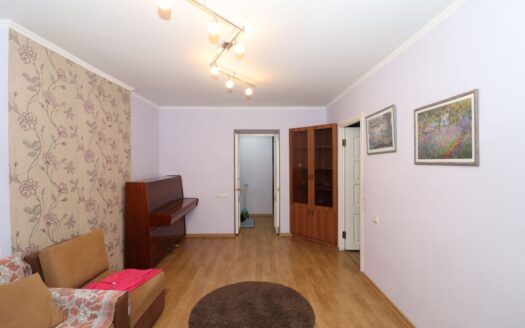 3 room apartment, Hrachya Kochar street, 76 sq.m., Major Renovation