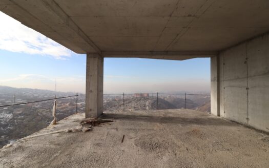 3 room apartment, Lvovyan Street, 132 sq.m., 8/20 floor, high ceilings