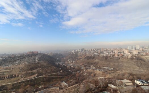 3 room apartment, Lvovyan Street, 132 sq.m., 8/20 floor, high ceilings