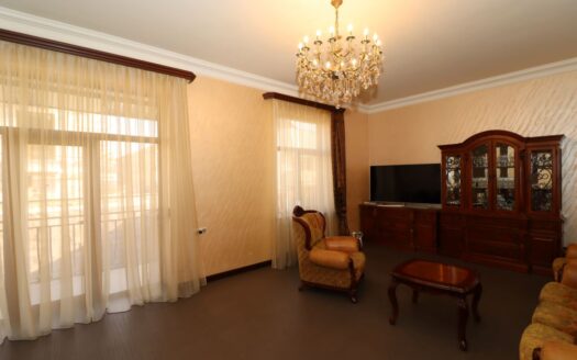 Two story house, G-1 microdistrict in Ajapnyak, major renovation