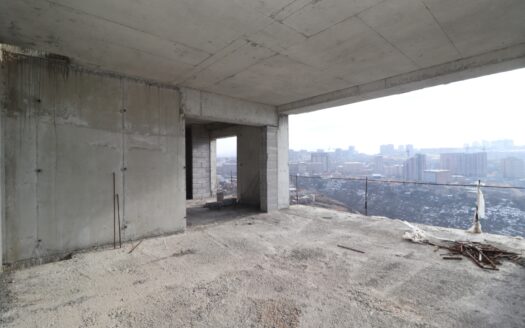 3 room apartment, Lvovyan Street, 132 sq.m., 8/20 floor, high ceilings