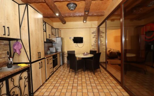 3 room apartment in a new building, Teryan Street, 110 sq.m., major renovation