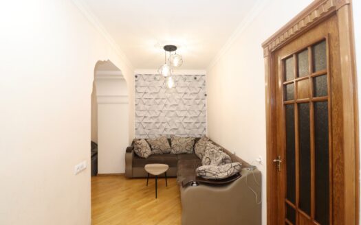 3 room apartment, Totovents Street, major renovation, stone building