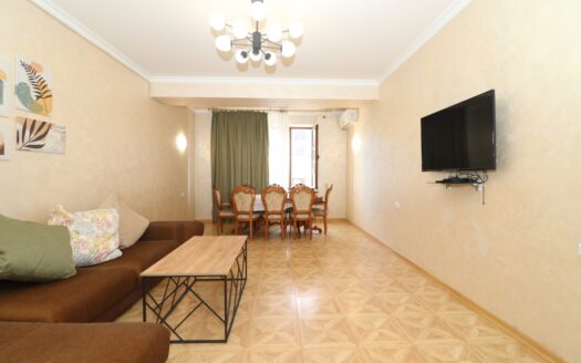 3 room apartment in a new building on Verin Antarayin street, 97 sq.m., 5/8 floor, 2 bathrooms