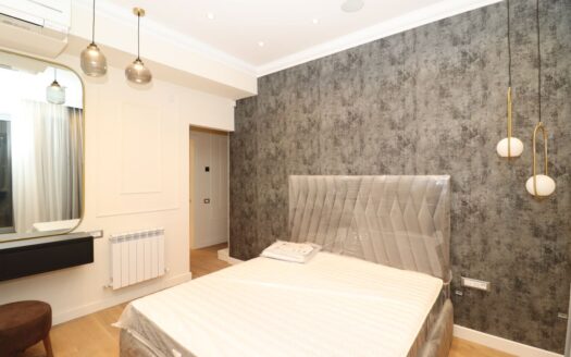 3 room apartment in a new building on Paronyan street, 84 sq.m., high ceilings