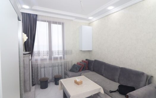 2 room apartment in a new building, Minsk Street, 46 sq.m., high ceilings, major renovation