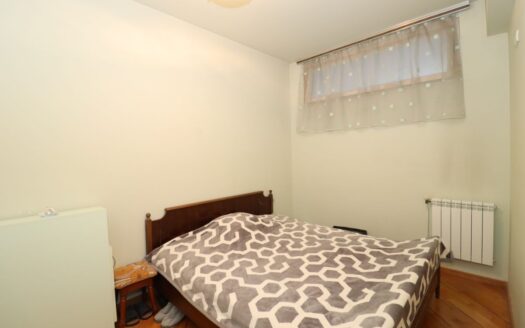 2 room apartment, Hakob Paronyan Street, 50 sq.m., 5/9 floor, major renovation