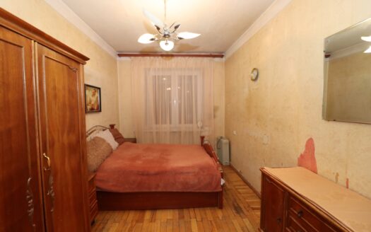 2 room apartment, Totovents Street, 52 sq.m., stone building