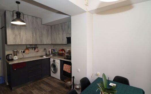 3 room apartment on Aram Khachatryan street, major renovation