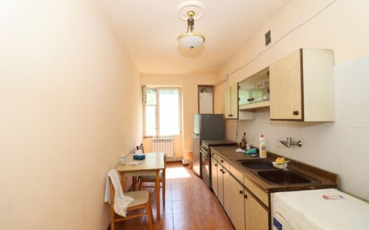 3 room apartment, in Yevand Kochar street, 83 sq.m., cosmetic renovation