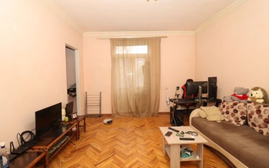 3 room apartment, Mashtots Avenue, 37 sq.m., high ceilings