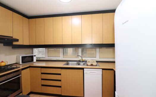 3 room apartment in a new building, Aram Street, 70 sq.m., high ceilings