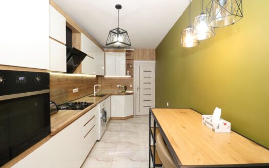 3 room apartment, Pushkin Street, 97 sq.m., 2/9 floor, major renovation