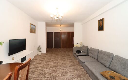 3 room apartment, Pushkin Street, 97 sq.m., 2/9 floor, major renovation
