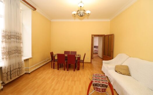 2 room apartment, Abovyan Street, high ceilings, cosmetic renovation