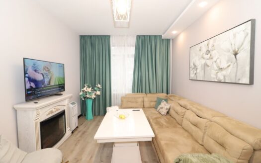 3 room apartment, Komitas Avenue, 90 sq.m., high ceilings, major renovation