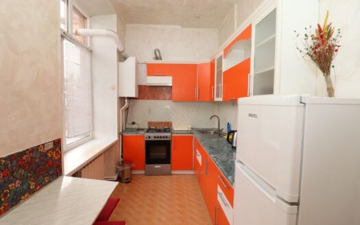 2 room apartment, Abovyan Street, high ceilings, cosmetic renovation