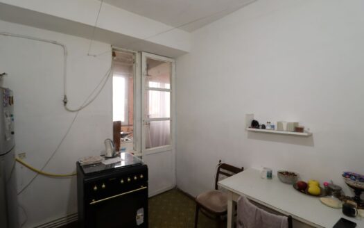 3 room apartment, Griboyedov Street, 84 sq.m