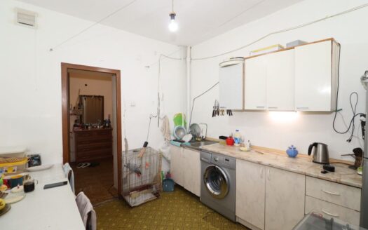 3 room apartment, Griboyedov Street, 84 sq.m