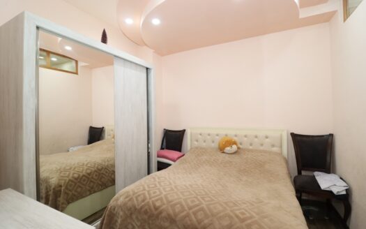 2 room apartment, Moldovakan Street, 37 sq.m., high ceilings, major renovation