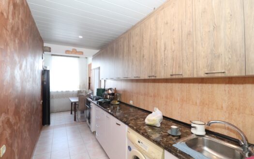 3 room apartment, Galshoyan Street, 76 sq.m., partial renovation, stone building