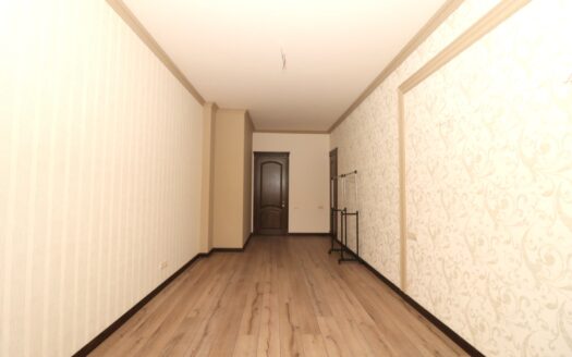 5 room apartment in a new building on Rostom street, 183 sq.m.