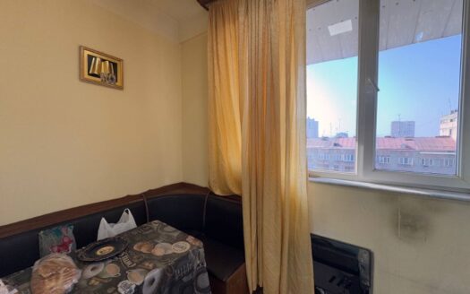 4 room apartment, Aram Khachatryan Street, 77 sq.m., major renovation