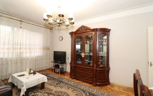 3 room apartment on Yervand Kochar street, cosmetic renovation