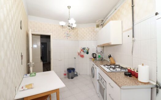 3 room apartment on Yervand Kochar street, cosmetic renovation