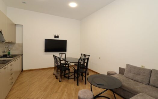 2 room apartment,Shirvanzade street, 54 sq.m., high ceilings, euro renovation, stone building