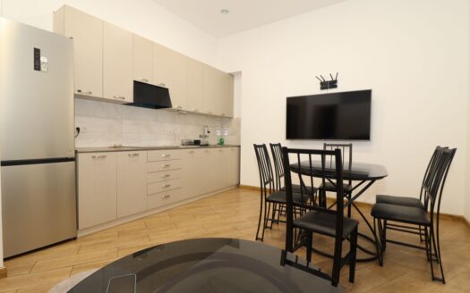 2 room apartment,Shirvanzade street, 54 sq.m., high ceilings, euro renovation, stone building