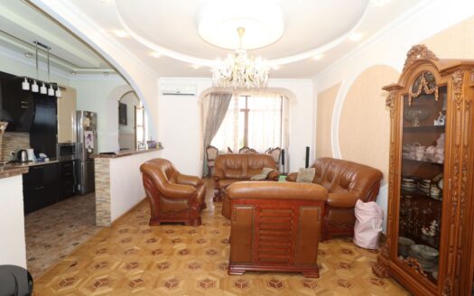 3 room apartment, Tigran Mets avenue, 100 sq.m., high ceilings, multiple balconies, euro renovation